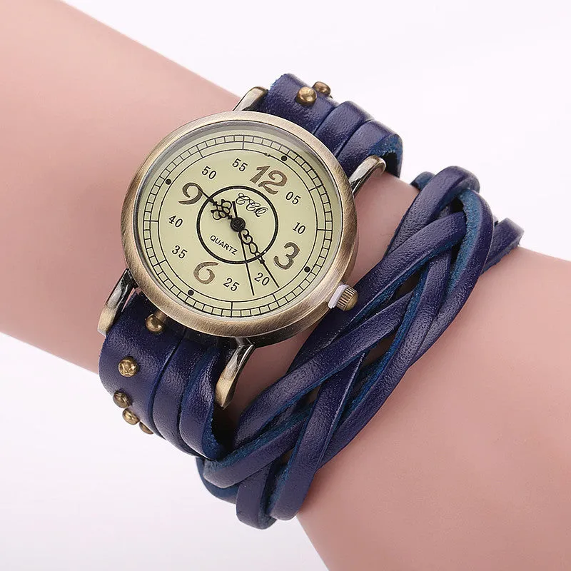 High Quality Vintage Cow Leather Rivet Watch Women Antique Wrist Watch Casual Quartz Watch Relogio Feminino Reloj Mujer