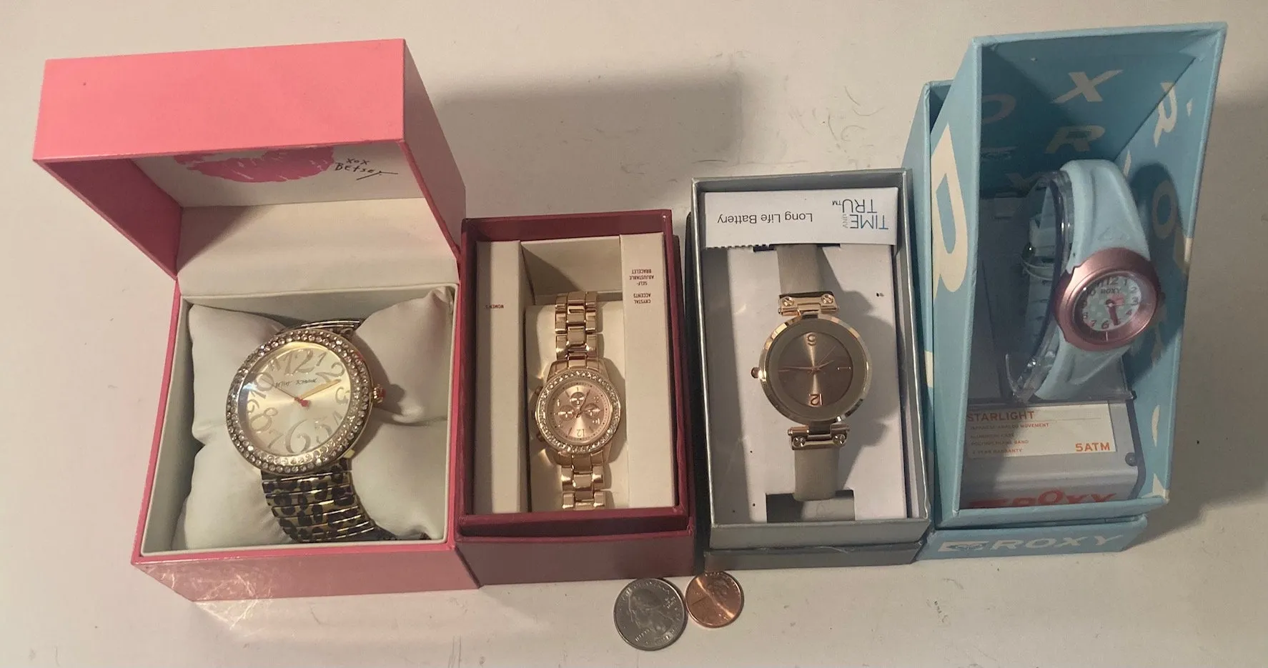 Lot of 4 Vintage Wrist Watches, in Original Cases, Fashion, Time, Clock, Clothing Accessory, Quality, Nice, In Box, Free Shipping