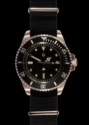 MWC 300m / 1000ft Stainless Steel Quartz Military Divers Watch with 10 Year Battery Life