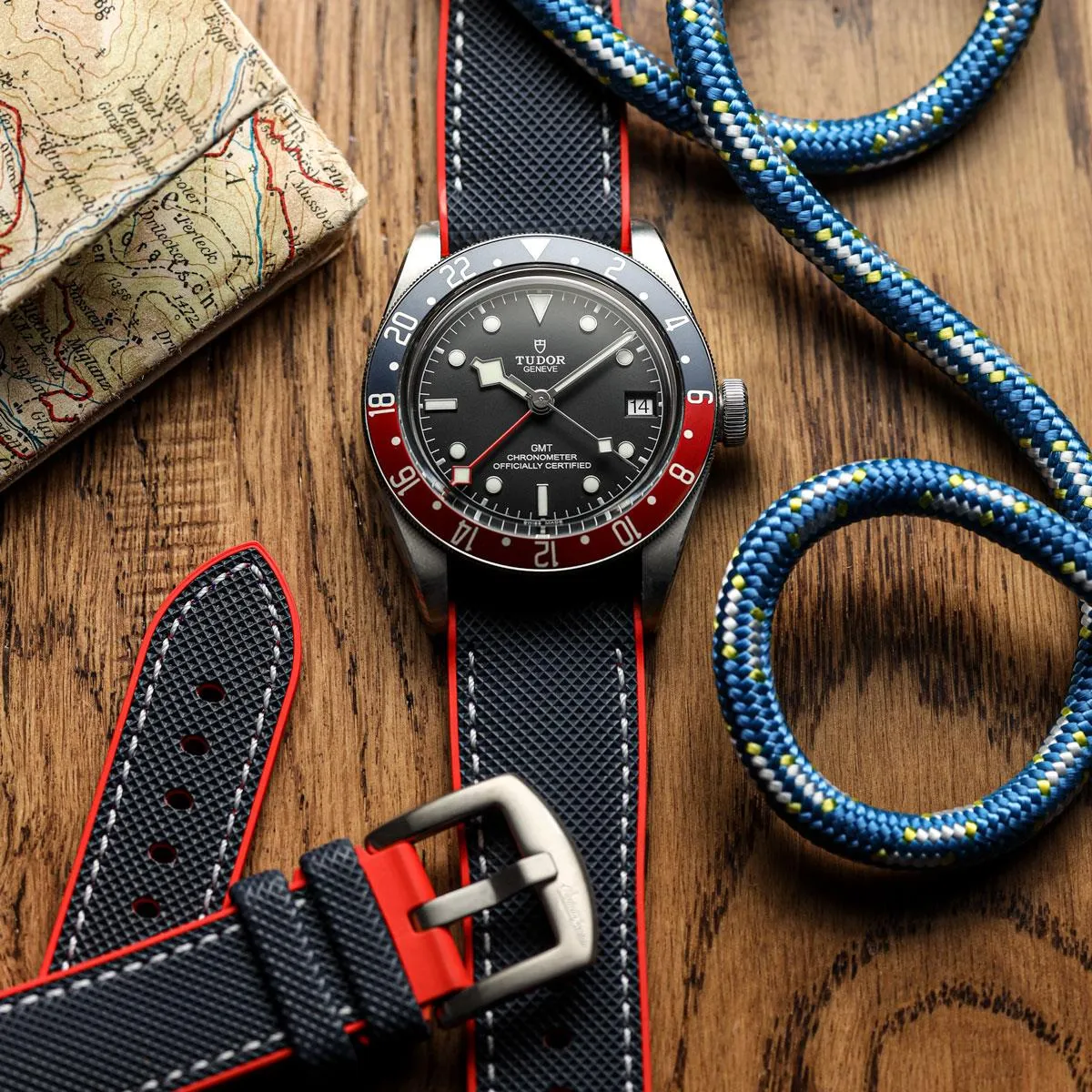 WatchGecko ChronoFKM Rubber Watch Strap - Blue & Red