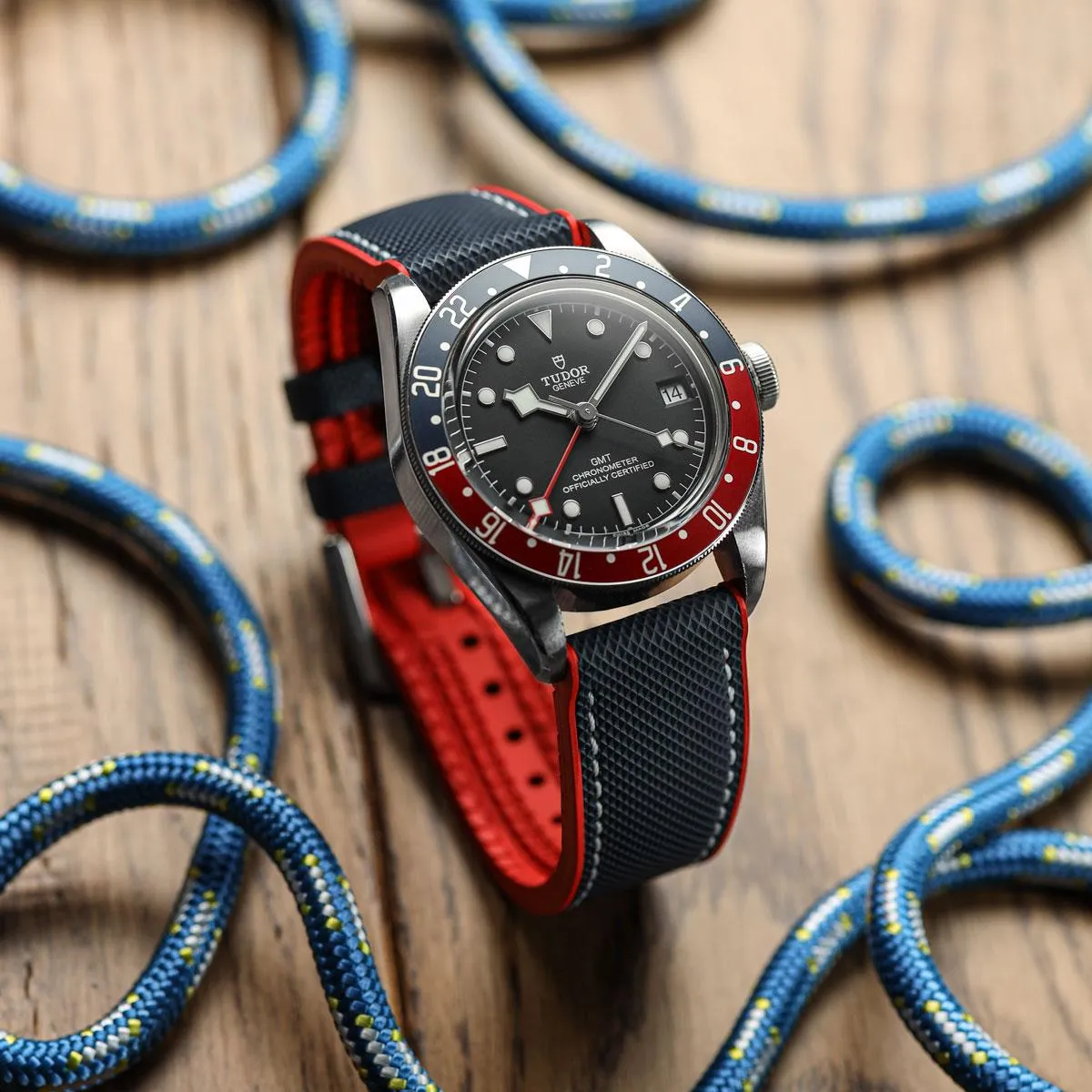 WatchGecko ChronoFKM Rubber Watch Strap - Blue & Red