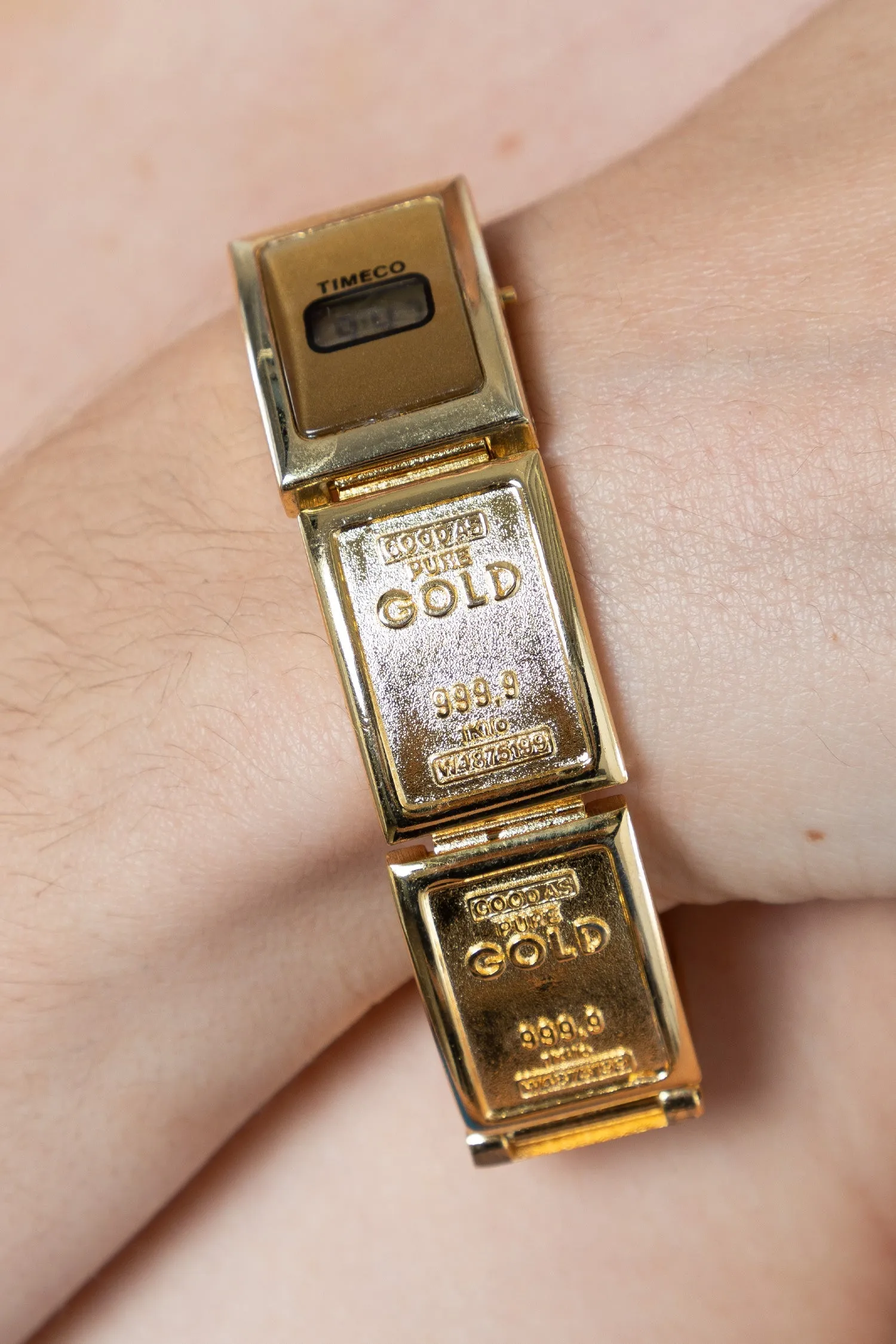 WCHRA43 - Pure Gold Bar Watch